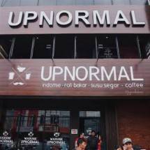 Warunk Upnormal (Ist)