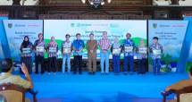 Penyerahan secara simbolis program Rumah Sederhana Layak Huni Kudus Tahap Kedua 2026 dari Djarum dan Polytron.