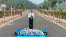 Menteri Perindustrian (Menperin) Agus Gumiwang Kartasasmita saat meresmikan jalan Ratjih Natawidjaja di Sumedang, Jawa Barat (Foto: Ridwan/Industry.co.id)