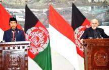 Presiden Jokowi saat menyampaikan konferensi pers bersama Presiden Afghanistan di Kabul, Afghanistan, Senin (29/1). (Foto: BPMI).