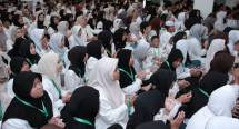 Anak-anak binaan Yayasan Al Qohhar mengikuti pertemuan rutin bulanan