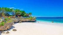 Pantai Pasir Putih Bira, Kabupaten Bulukumba, Sulawesi Selatan (Foto: ammatoa.com)