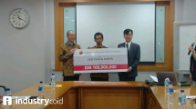 Bangun Fasilitas Training Center Petani, SJNKWF dan Sompo Insurance Indonesia Salurkan Dana Senilai Rp100 Juta