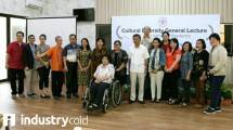 Founder President University, S.D. Darmono pada acara Curtural Diversity General Lecture