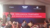 Menperin Airlangga Hartarto saat peresmian pabrik serat optik PT Yangtze Optics Indonesia (Foto: Ridwan/INDUSTRY.co.id)