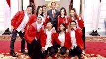 Presiden Jokowi bersama Ketum dan Pengurus PSI (Foto Dok Industry.co.id)