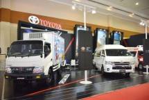 Toyota Dyna dan Hiace 