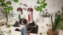 Kemasan minuman Caaya Rangkaian Teh Indonesia, produk dari Danone-AQUA, pada press conference Rabu (7/3). (Dina Astria/Industry.co.id)