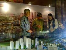 Kolaborasi Keppel Land Limited berkolaborasi dengan PT Metropolitan Land Tbk (Metland) menggarap proyek 141 unit landed house, dangan menargetkan penjualan capai Rp 1,5 triliun.Metland menargetkan penjualan The Riviera at Puri mencapai Rp 1,5 triliun