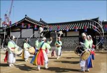 Selain Berwisata, Kamu Bisa Pelajari Budaya di Hanok Village Namsangol