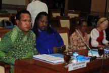 Rapat dengar pendapat umum (RPDU) Komisi III DPR RI bersama Forum Masyarakat Peduli Pendidikan Indonesia, Kamis (29/3/2018).