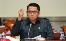 Arteria Dahlan, anggota DPR Fraksi PDIP
