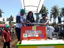 Bupati Minahasa Selatan Christiany Eugenia Paruntu (Foto Dok Industry.co.id) 