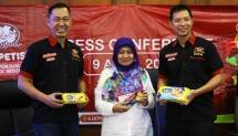 Perusahaan Biskuit Khong Guan Tantang Siswa SMK Jago Jualan