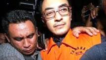Zumi Zola Mantan Gubernur Jambi Didakwa Terima Gratifikasi Rp44,138 Miiar