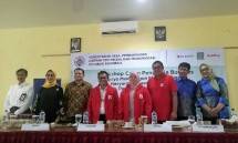 CEO BLANJA.com Aulia E. Marinto bersama Dirjen Pembangunan Desa Tertinggal (PDT) Samsul Widodo saat acara Peningkatan UKM Desa Tertinggal
