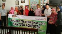 Pemberian Bantuan Komputer oleh Astrazeneca dan Jababeka