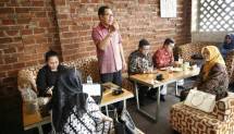 Lembaga Pengelola Dana Bergulir Koperasi dan Usaha Mikro, Kecil dan Menengah (LPDB-KUMKM) bersama PT Jaminan Kredit Indonesia (Jamkrindo) menginisiasi pertemuan dengan pengusaha dan petani asal Desa Rawa Bogo, Bandung, Jawa Barat. 