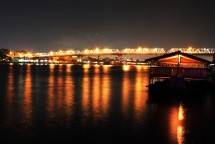 Sungai Kapuas saat malam hari (Foto Ist)