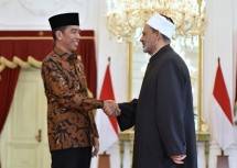 Presiden Jokowi dan Imam Besar dan Grand Syekh Al-Azhar, Prof. Dr. Ahmad Muhammad Ath-Thayeb (Foto: Humas/Rahmat).
