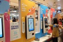 Kasir digital berwujud kuda nil di Hema, China. (Foto: Dailysocial)