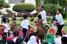 Presiden Jokowi dan Ibu Iirana (Foto Setkab)