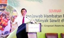 Menko Bidang Kemaritiman Luhut Binsar Pandjaitan saat menjadi pembicara kunci di seminar Menjawab Hambatan Perdagangan Ekspor Minyak Sawit Di Pasar Global"