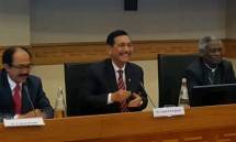 Menteri Koordinator Bidang Kemaritiman Luhut Binsar Pandjaitan saat memberikan pidato kunci dalam Seminar Pemberantasan Kemiskinan Melalui Pertanian dan Perkebunan Demi Perdamaian dan Kemanusiaan, di Roma, Italia.