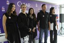 Agnezmo dan Hamish Daud dalam jumpa pers Gerakan Clear Ayo! Indonesia Bisa 