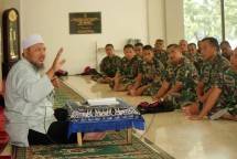 Prajurit Denmako Pasmar-2 Gelar Tausiyah (Foto Dok Industry.co.id)