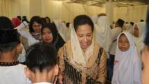 Menteri Rini Tinjau Langsung Stasiun Pasar Senen