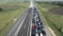 92.200 Kendaraan Diperkirakan Lintasi Gerbang Tol Cikarang Utama