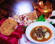 Kuliner di Djoyoboyo Food Terminal Surabaya (Foto: www.facebook.com/kemenpar)