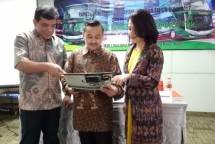 Direksi PTLorena, Solon Aprin Tarigan, Dwi Rianta Soerbakti, Herlisa Dessy H. Silalahi (FotoAbe) 