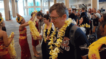 Turis Polandia Sampai di Bandara Internasional I Gusti Ngurah Rai, Bali (Foto: facebook.com/kemenpar)