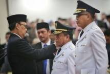 Irawandi Yuduf Gubernur Aceh (Foto Dok Industry.co.id)