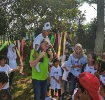 TAUZIA Bantu pendidikan Anak kurang Mampu (Foto: dok. Industry.co.id)