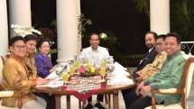 Presiden Jokowi bersama Ketum Parpol pendukung (Foto Setkab)