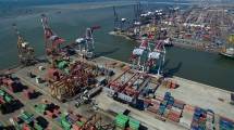 Ilustrasi Terminal peti kemas Tanjung Priok. (Dok Industry.co.id)