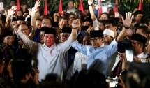 Sandi usai diumumkan sebagai cawapres oleh Prabowo, Jalan Kertanegara, Jakarta Selatan, Kamis (9/8/2018)