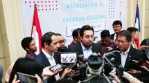 CEO & Founder OnlinePajak Charles Guinot, Menteri Ekonomi Digital Prancis Mounir Mahjoubi, dan Menkominfo Rudiantara