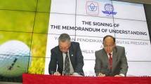 Penandatanganan kerjasama President Foundation dan Hills Golf Academy