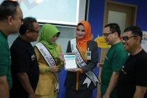 Mandiri Syariah Investasi di Chat Bot Rp400 Juta