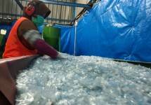 Teror Mikroplastik di balik Kemasan Botol dan Gelas Plastik, Penyampah Terbesar 