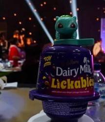 Ceriakan Momen Bersama Keluarga, Mondelez Internasional Hadirkan Cadbury Dairy Milk Lickables