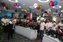 Direksi Telkomgroup mendengarkan penjelasan kesiapan tahun baru