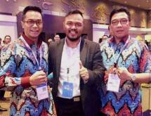 Wakil Ketua Umum Kadin Bidang Organisasi dan Keanggotaan Anindya Bakrie didampingi Ketua Umum Kadin Jabar terpilih Tatan Pria Sudjana