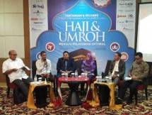 Kiri-kanan: Hartono (moderator), Kasubdit haji dan umroh Kemenag M Nur Alya Fitra, Sekjen AMPHURI Firman M Nur, Ketua Harian YLKI Sularsi, Ketua Komnas Haji dan Umroh Mustolih Siradj dan Wakil ketua komisi VIII DPR TB Ace Hasan Syadzili, Selasa (12/2