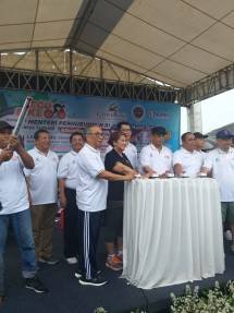 Menteri Perhubungan Budi Karya Sumadi meresmikan layanan premium shuttle bus Jabodetabek Airport (JA) Connexion Bandara Soekarno Hatta di CitraRaya Tangerang pada Minggu, 03 Maret 2018. 