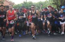 1.500 Peserta Antusias Ikuti BCA Super League Triathlon 2019